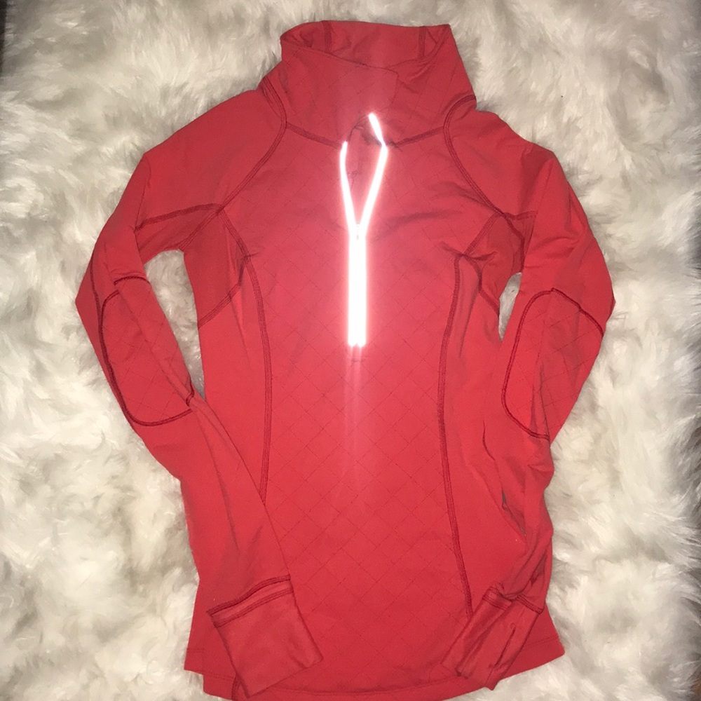 Lululemon Toasty Tech Zipup 🍎
